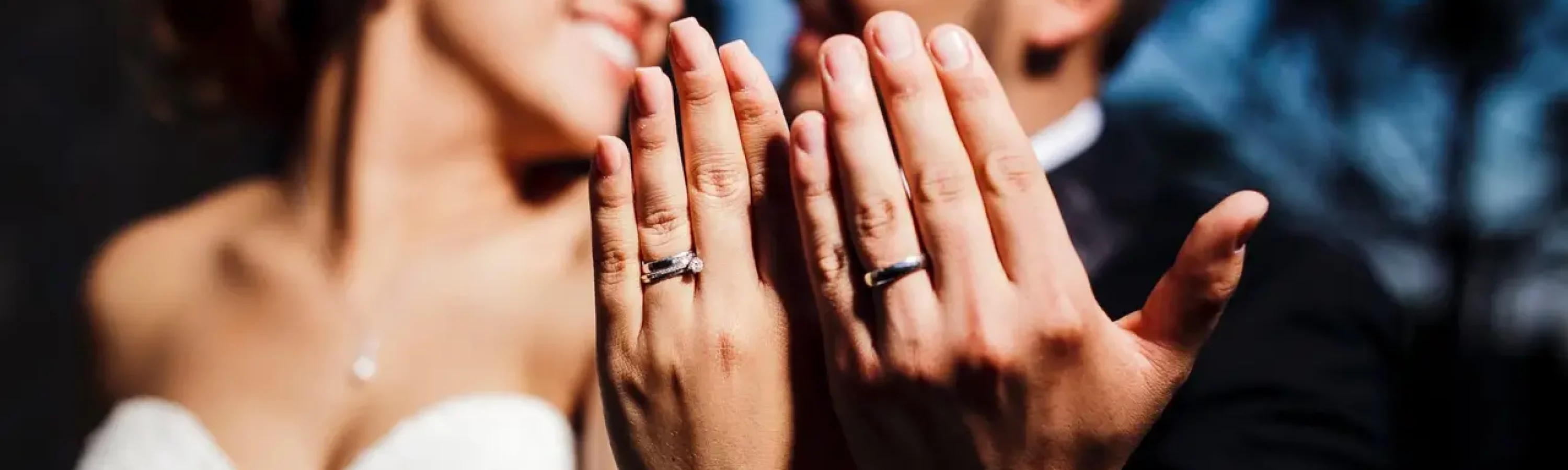 que-significa-los-anillos-de-boda